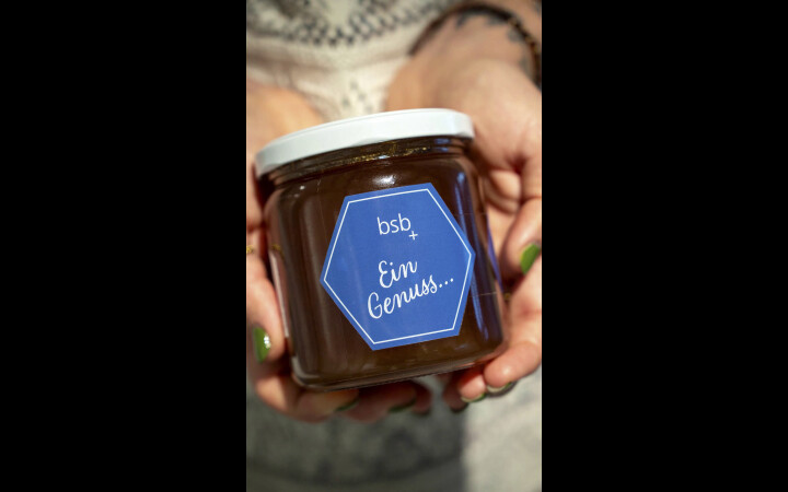 20241202 Versendung Kundengeschenk Cover